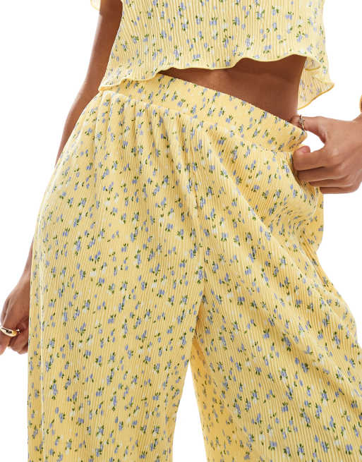 Pieces - Pantalon large d'ensemble à petites fleurs et mini plis - Jaune, 5 de 5
