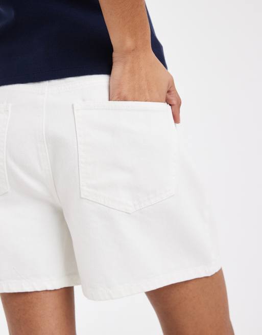 Pieces - Pantaloncini di jeans a vita media bianchi, 4 di 5