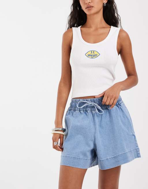 Pieces - Pantalones cortos vaqueros azul claro con lazada en la cintura, 3 de 5