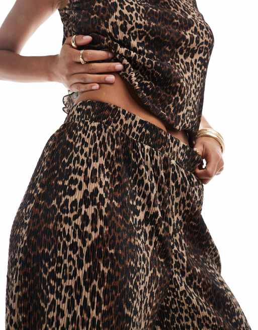 Pieces - Pantaloni plissé a fondo ampio con stampa leopardata in coordinato, 2 di 5