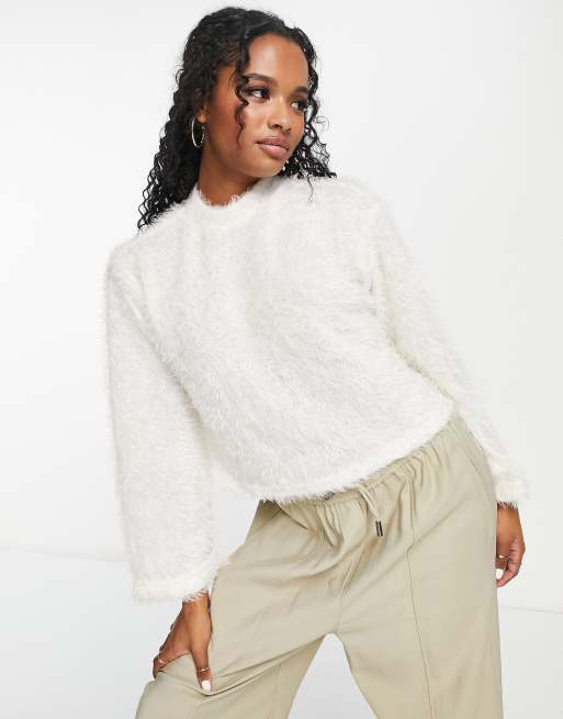 White fluffy 2025 cropped jumper