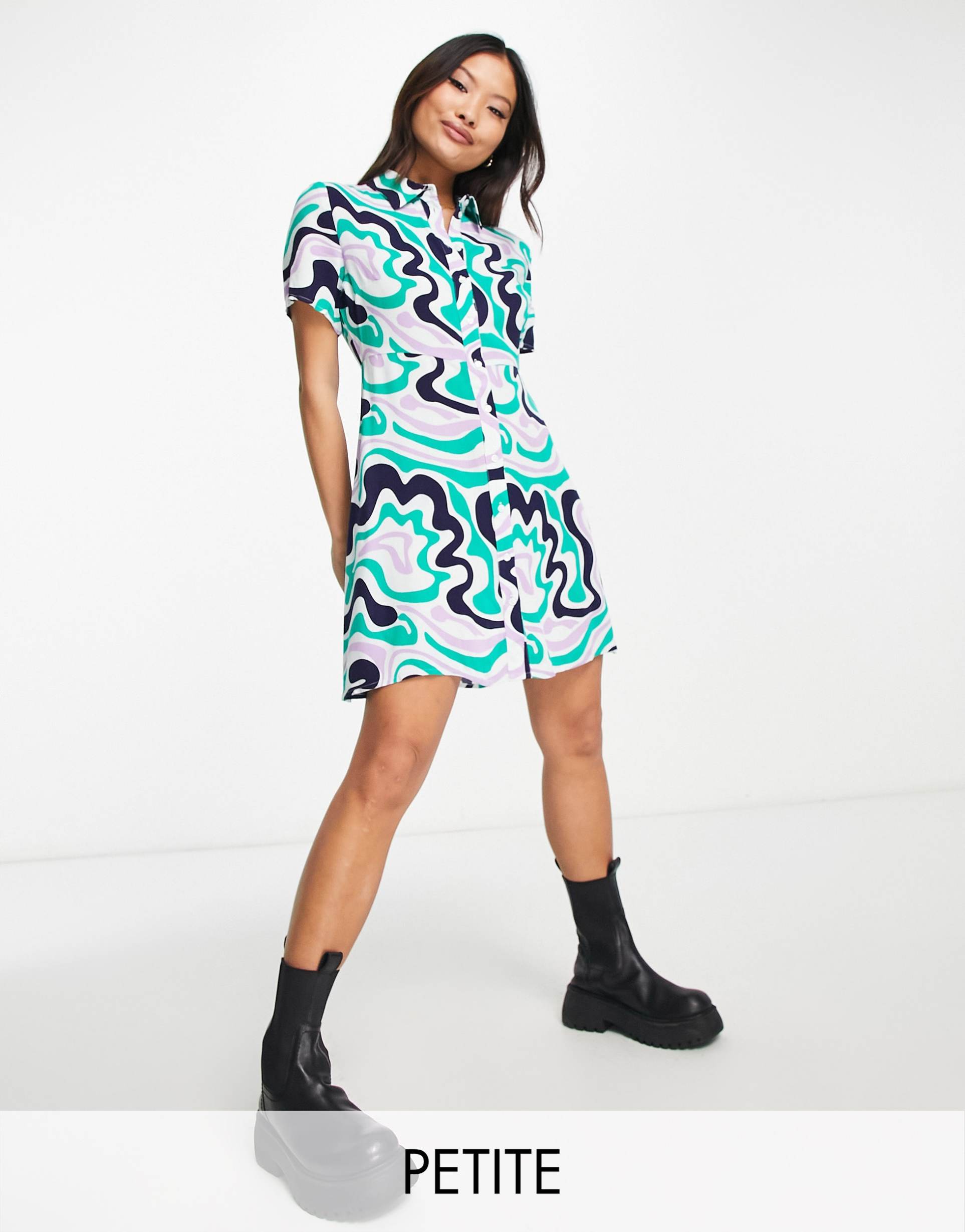 pieces petite exclusive mini shirt dress in green wavy print