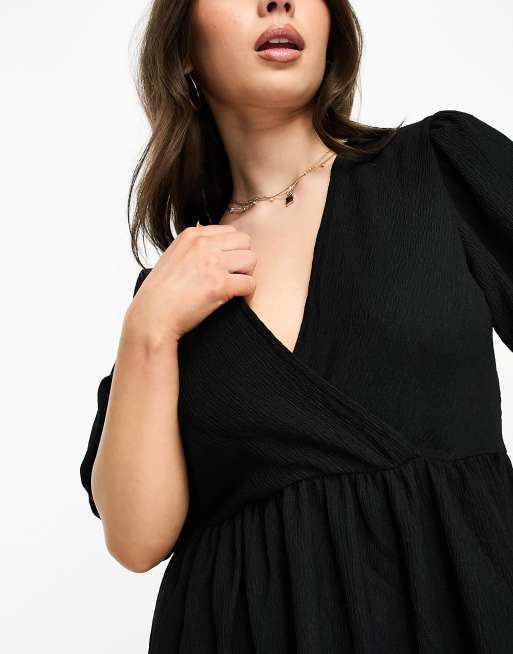 Pieces Petite exclusive textured v neck smock mini dress in black, 2 of 4