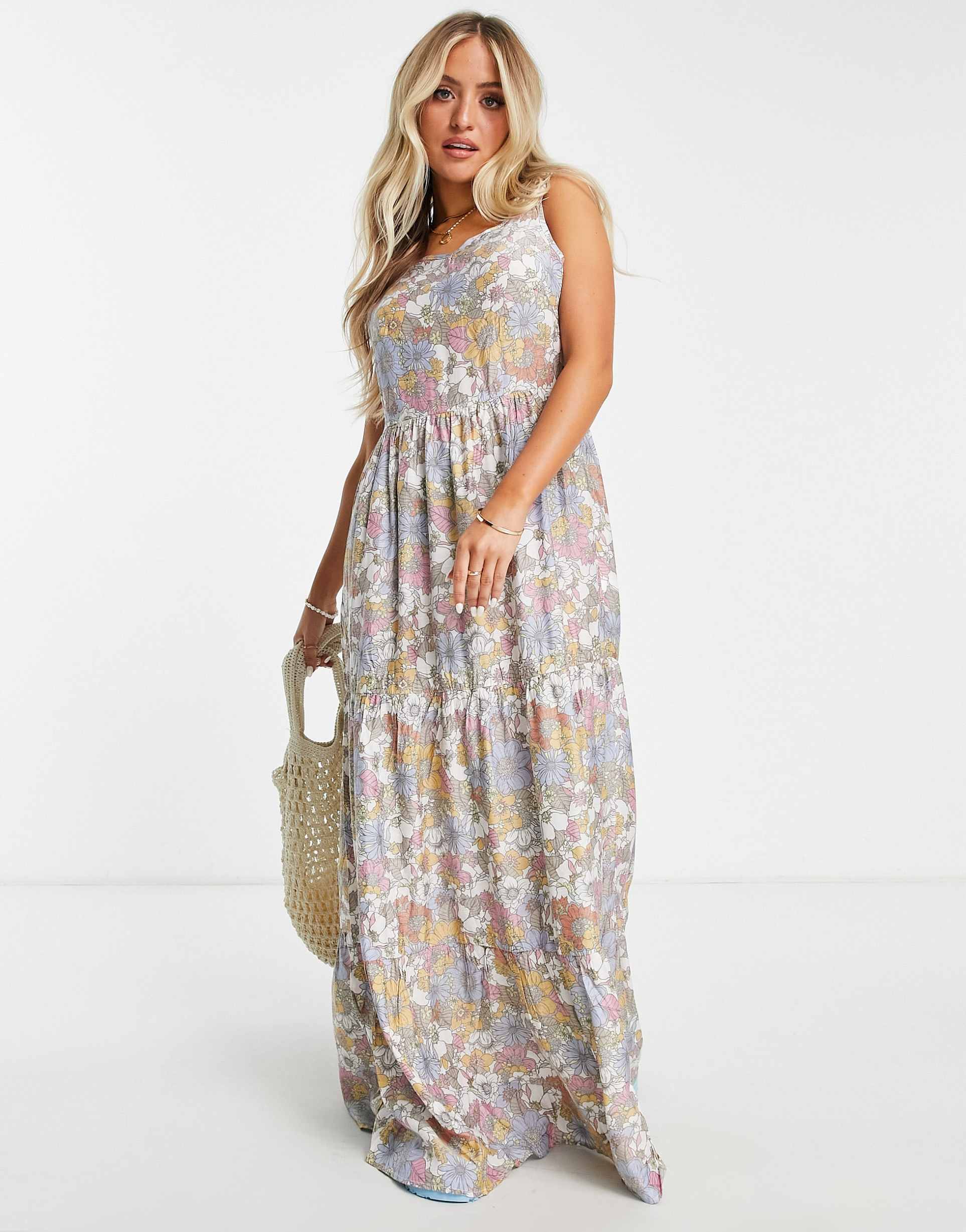 Pieces Petite exclusive tiered maxi dress in vintage floral