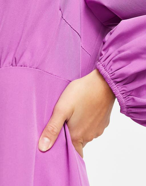 Pieces Petite – Exklusives Midikleid in Lila mit voluminösen Ärmeln, 4 von 4