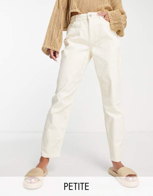 Pieces Petite – Kesia – Jeansy w kolorze ecru o kroju mom fit z podwyższonym stanem