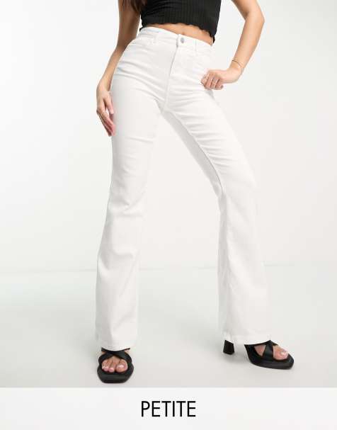 Pieces Petite Peggy flared jeans in pink