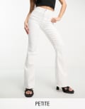 [Pieces Petite] Pieces Petite Peggy flared jeans in white XL L28 WHITE