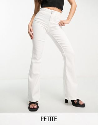 Pieces Petite Peggy flared jeans in white - ASOS Price Checker