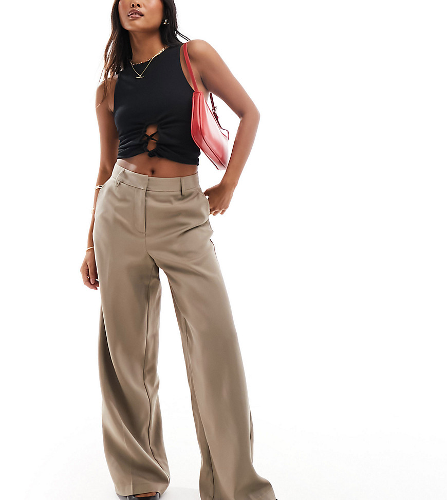 Pieces Petite pleat front tailored trousers in camel-Neutral