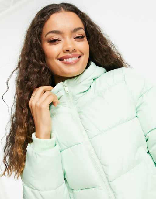 Pieces Petite polyester padded puffer jacket in pastel green MGREEN