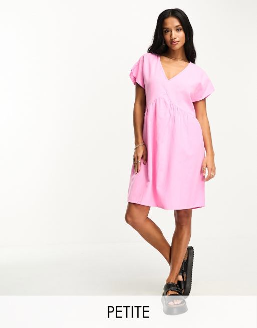 Pieces Petite - Robe courte en lin avec col V - Rose