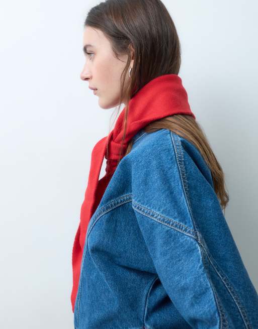 Pieces piccola sciarpa triangolare lavorata a maglia rossa, 3 di 3