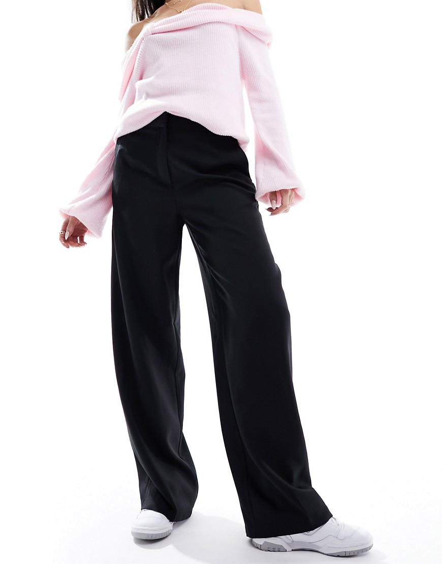 Pieces pleat front tailored trousers in black