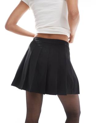 Pieces Pleated Mini Skirt In Black