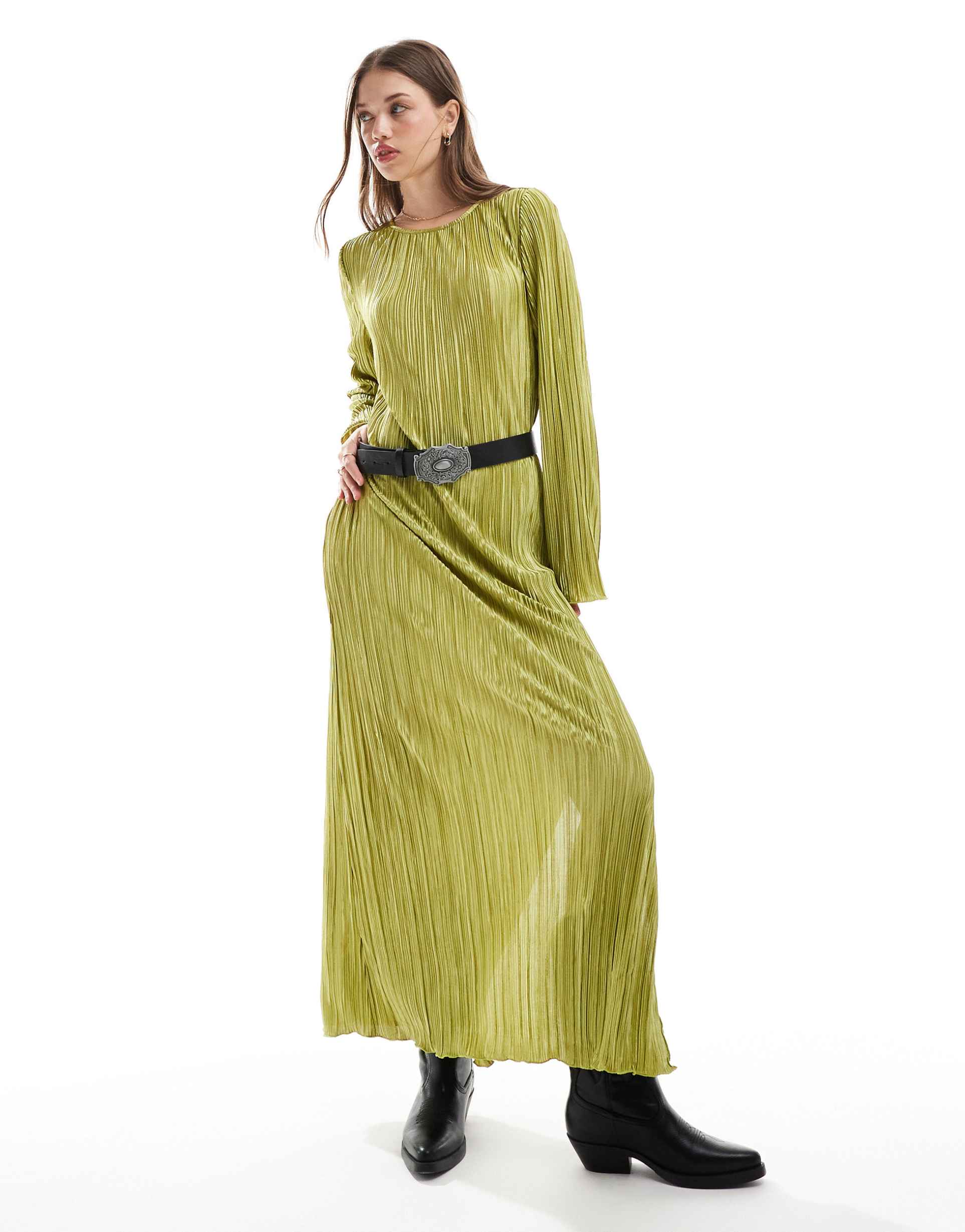 pieces plisse maxi dress with side splits in green