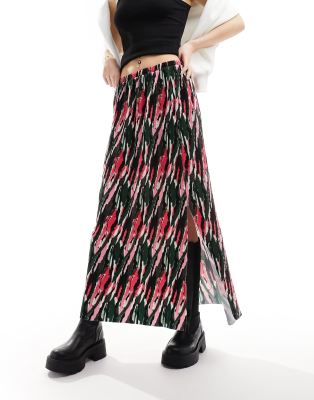 Pieces Plisse Maxi Skirt In Multi Graphic Print