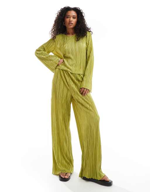 Pieces - Plissé top met uitlopende mouwen in groen, deel van co-ord set, 3 van 4
