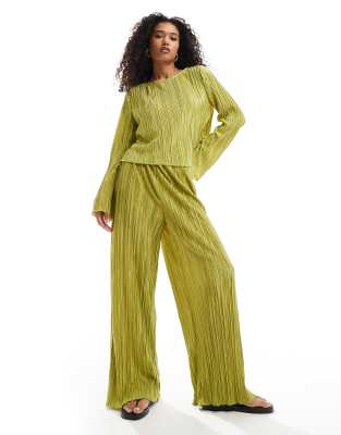 Pieces Plisse Wide Leg Pants In Green - Part Of A Set