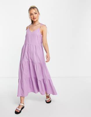 Pieces poplin tiered maxi dress in lilac - ASOS Price Checker