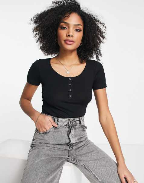 Pieces popper front ribbed top in black - view 1