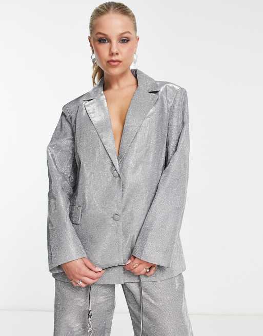 Pieces Premium – Exclusive – Srebrna brokatowa marynarka oversize, część zestawu