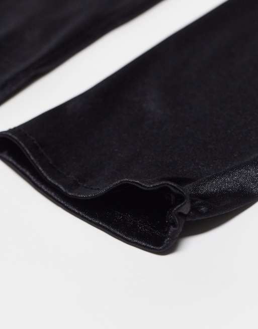 Pieces Premium long satin gloves in black, 3 of 4
