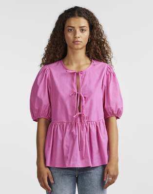 Pieces Puff sleeved top in pink carnation