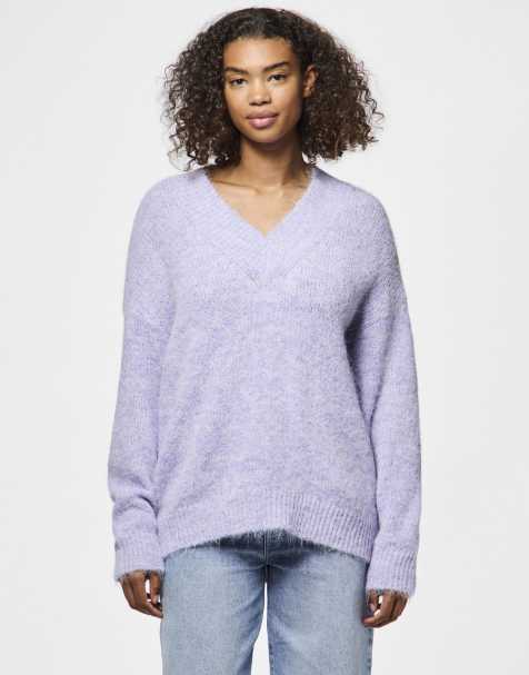 Pieces – Pullover in Lavendel mit V-Ausschnitt - view 1