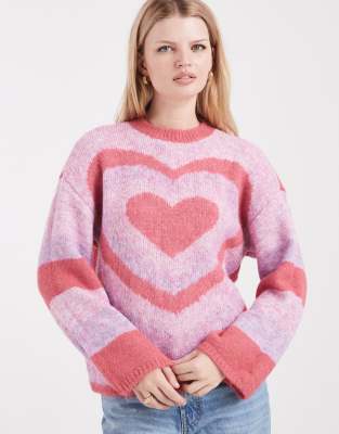 Pieces - Pullover in Rosa mit großflächigem Herzmotiv