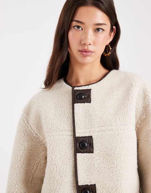 Pieces reversible teddy and faux leather jacket in cream and brown, 4 of 4