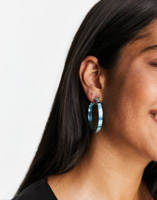 Pieces rhinestone hoop earrings in blue metallic