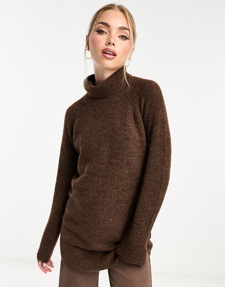 Pieces ribbed longline roll neck jumper in brown