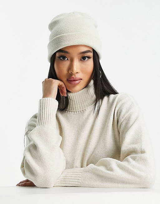 Jumpers & Cardigans Pieces roll neck jumper in cream 