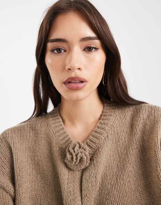 Pieces rosette detail knitted cardigan in beige, 4 of 4