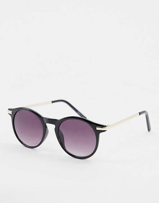 Pieces round sunglasses with gold arms in black