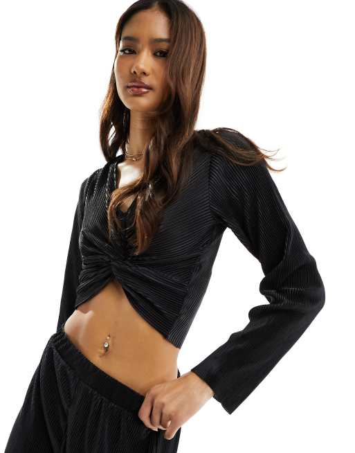 Pieces ruched front v-neck plisse top in black (part of a set)