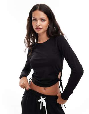 ruched tie side jersey top in black