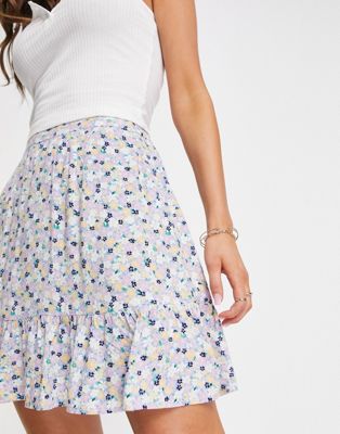Pieces ruffle hem mini skirt in ditsy floral