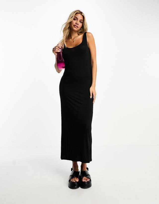 Pieces - scoop neck maxi dress in black