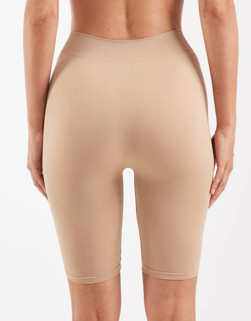 Pieces seamless legging shorts in beige, 3 of 4