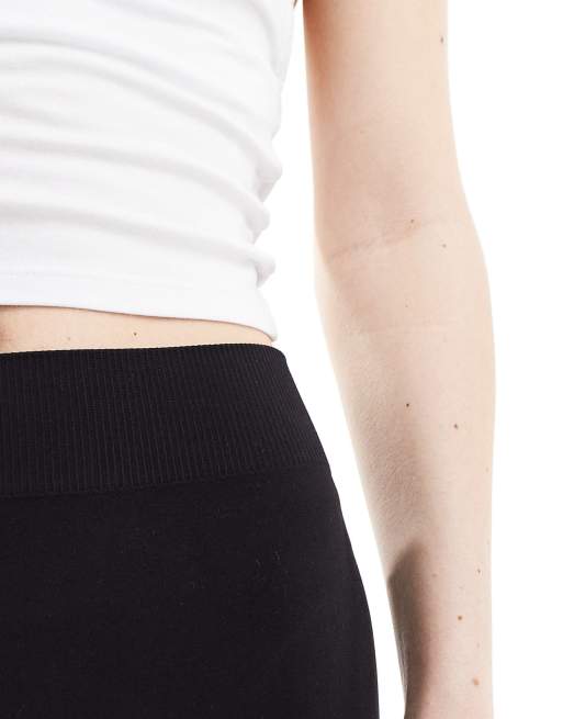 Pieces seamless mini legging shorts in black ASOS