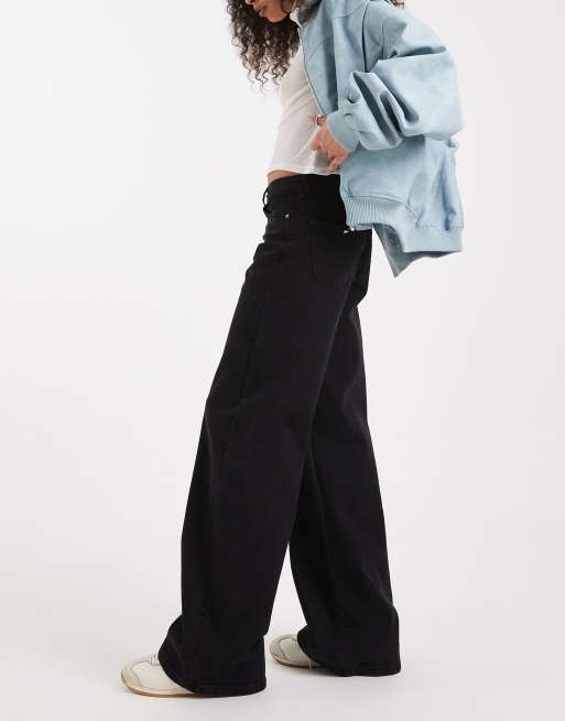 Pieces Selma wide leg mid rise jeans in black, 3 of 5