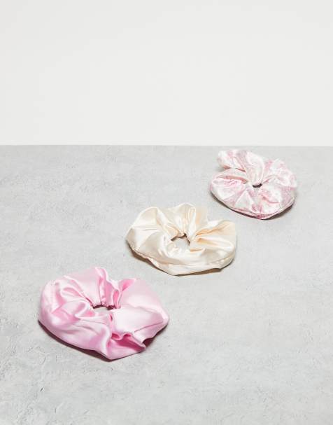 Pieces - Set van 3 satijnen scrunchies in roze en crème - view 1