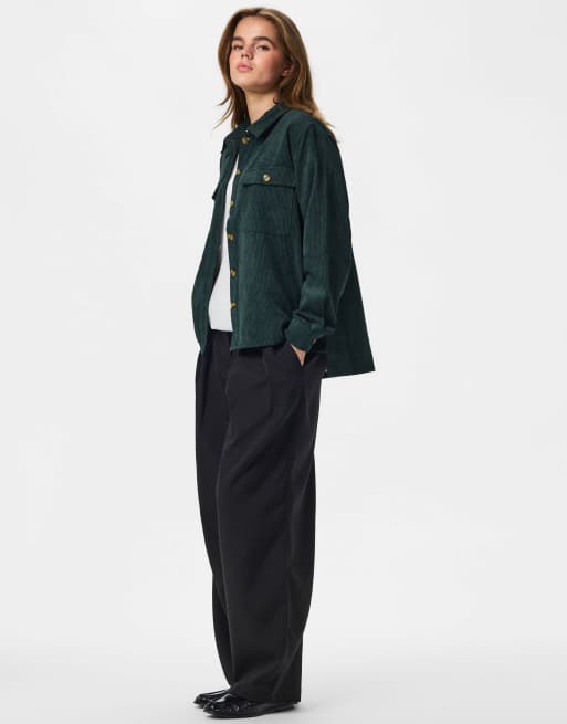 Pieces Shirt in scarab1, 6 of 7