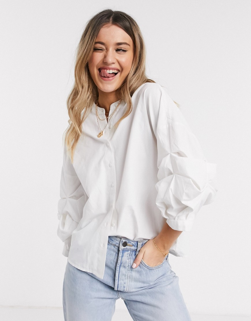 Pieces shirt with ruched volume sleeves in white
