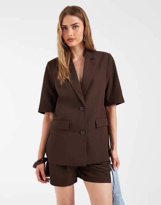 Pieces - Short d'ensemble ajusté plissé à taille haute - Marron chocolat, 2 de 5