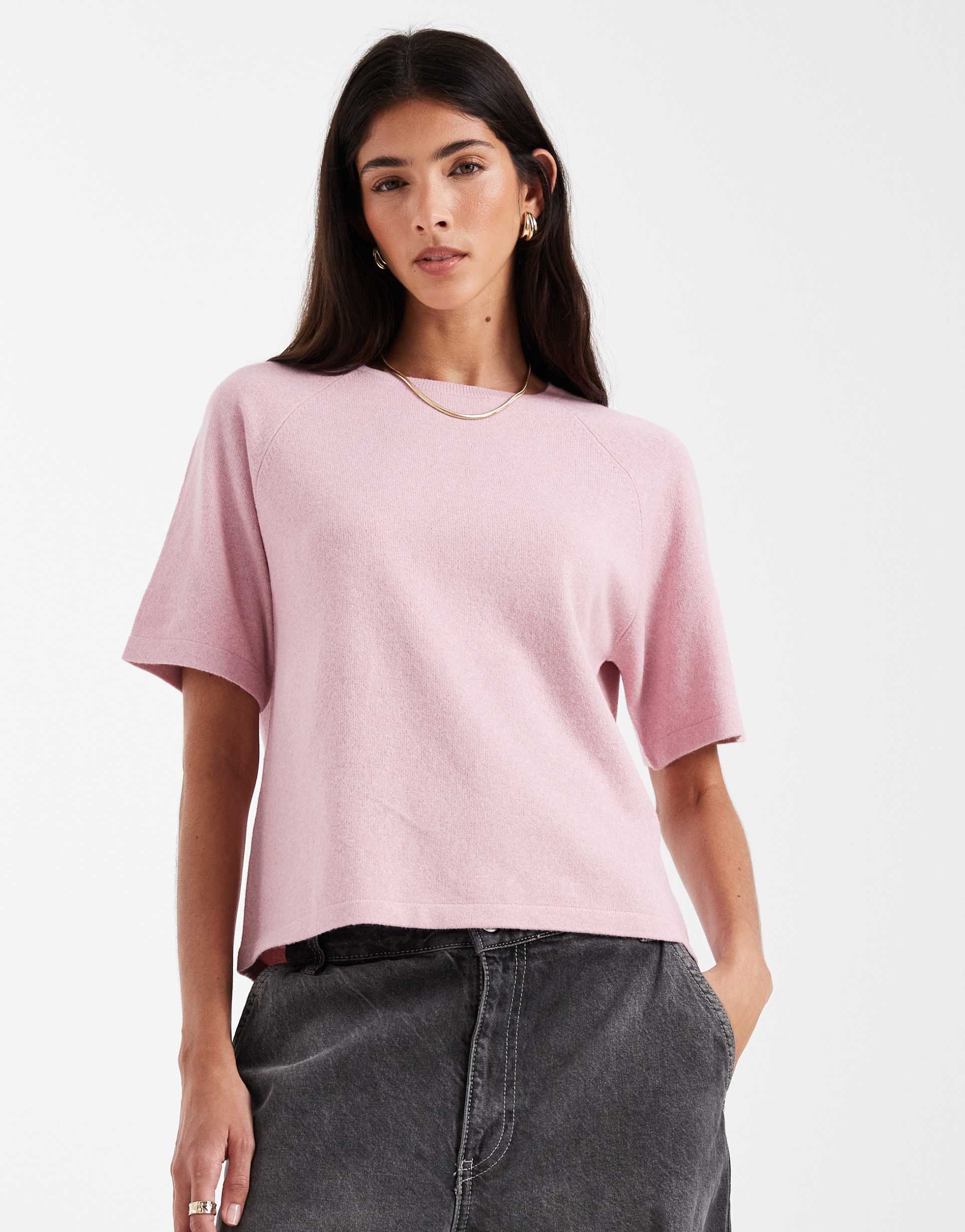 pieces short sleeve knit sweater in heathered light pink