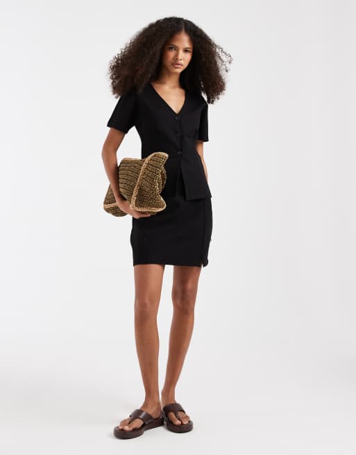 Pieces short sleeve structured jersey waistcoat co-ord in black, 2 of 4