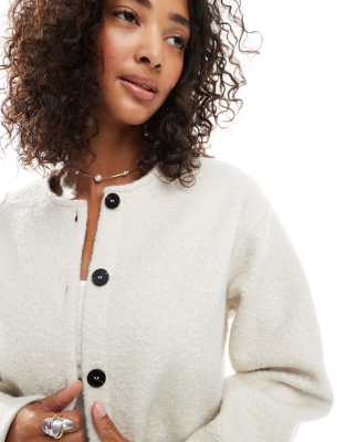 Pieces Short Teddy Jacket In White